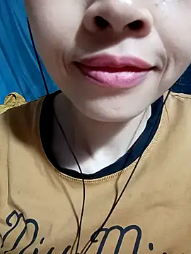 Snapshot of Hana_love20 chatting on October 13, 2025, 4:56 am Hana love20 online show from October 13, 2025, 4:56 am