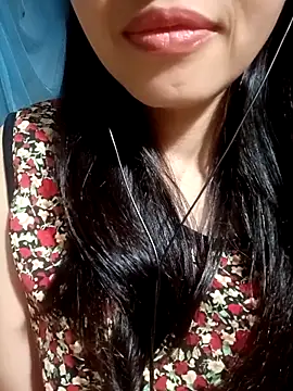 Snapshot of Hana_love20 chatting on October 17, 2025, 5:43 am Hana love20 online show from October 17, 2025, 5:43 am