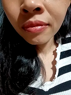 Snapshot of Hana_love20 chatting on October 19, 2025, 3:01 pm Hana love20 online show from October 19, 2025, 3:01 pm