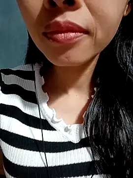 Snapshot of Hana_love20 chatting on October 20, 2025, 5:52 am Hana love20 online show from October 20, 2025, 5:52 am