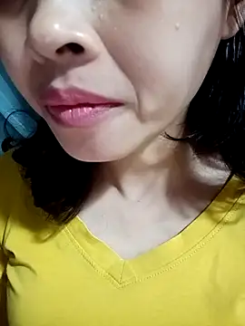 Snapshot of Hana_love20 chatting on November 2, 2025, 9:00 am Hana love20 online show from November 2, 2025, 9:00 am