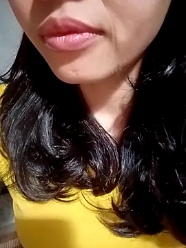 Snapshot of Hana_love20 chatting on November 6, 2025, 4:57 am Hana love20 online show from November 6, 2025, 4:57 am