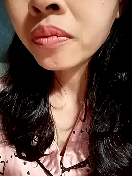 Snapshot of Hana_love20 chatting on November 8, 2025, 12:38 pm Hana love20 online show from November 8, 2025, 12:38 pm