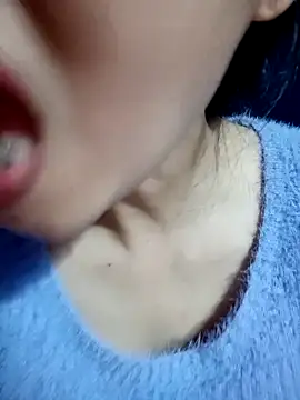 Snapshot of Hana_love20 chatting on November 9, 2025, 2:15 pm Hana love20 online show from November 9, 2025, 2:15 pm