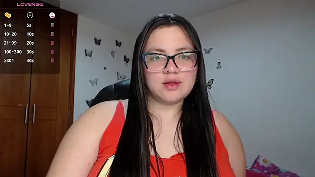 Snapshot of Sarahros1 chatting on September 11, 2025, 4:12 am Sarahros1 online show from September 11, 2025, 4:12 am