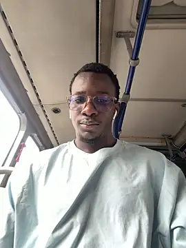  Lowmaypalacios online show from March 31, 2026, 12:49 pm