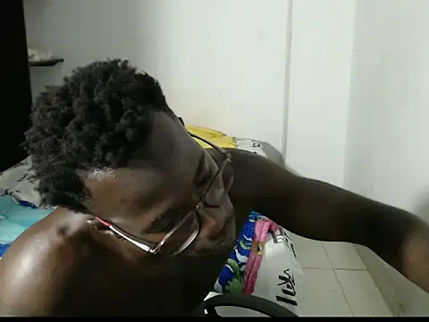  Lowmaypalacios online show from April 15, 2026, 10:32 pm