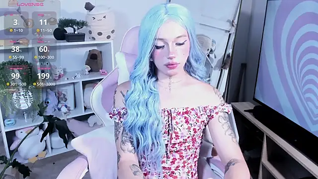 KloeKing   online show from June 3, 2026, 6:35 pm