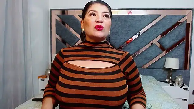 KarlaTesg online show from March 6, 2025, 8:52 am