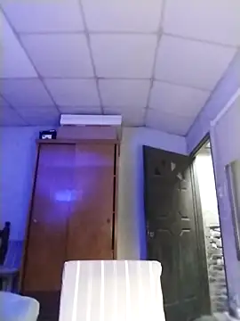 Snapshot of nicedick_bro chatting on November 7, 2025, 4:01 am nicedick bro online show from November 7, 2025, 4:01 am