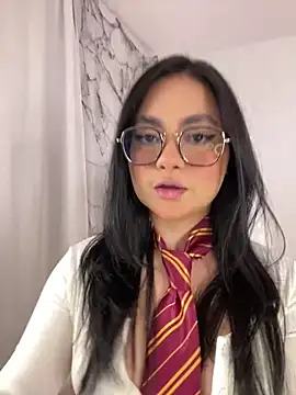 montmariana online show from October 15, 2025, 12:44 am