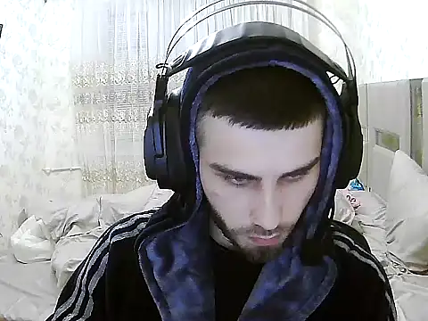 sweetbuddy3307 online show from January 6, 2026, 6:11 pm