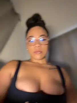 ashley Tompson1 online show from July 17, 2026, 11:39 am