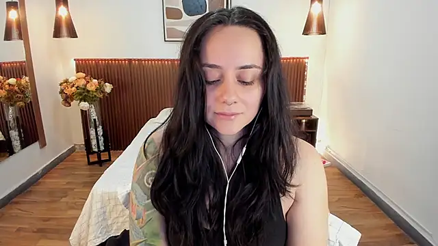 KatherineBond online show from June 8, 2026, 8:09 pm