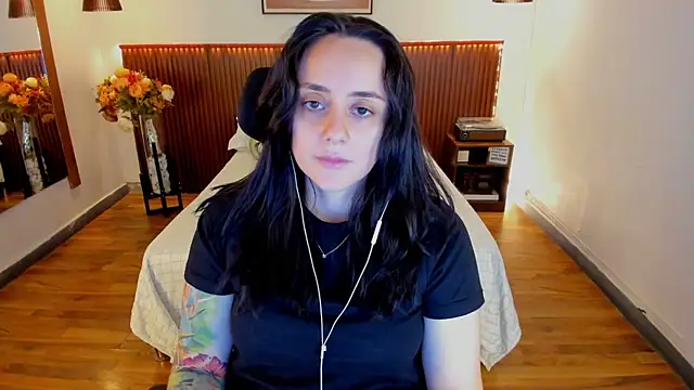 KatherineBond online show from June 27, 2026, 4:34 pm