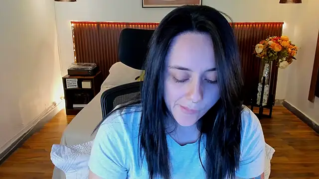 KatherineBond online show from July 17, 2026, 7:19 pm