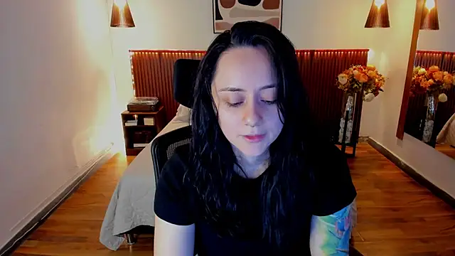 KatherineBond online show from July 31, 2026, 4:17 pm