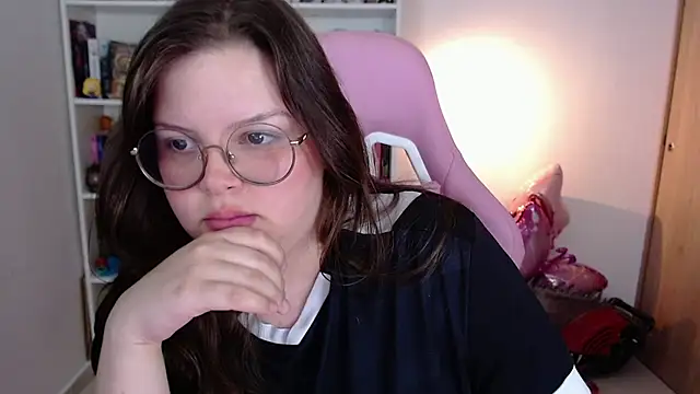 Gabiwaifu online show from June 6, 2026, 8:24 pm