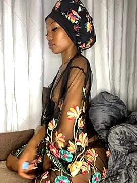 kelsie421 online show from October 19, 2025, 9:26 pm