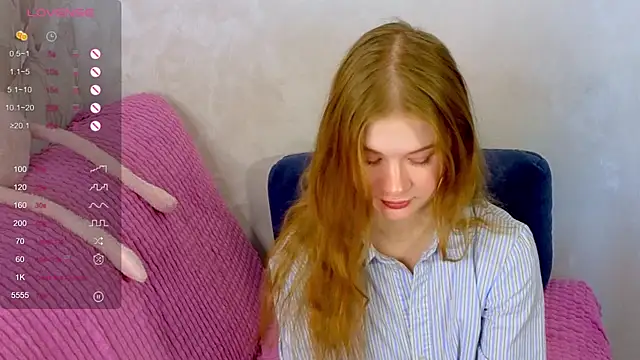 TrissMerigold9 online show from September 17, 2025, 8:27 am