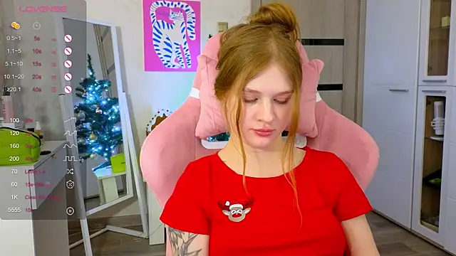 TrissMerigold9 online show from January 7, 2026, 8:55 pm