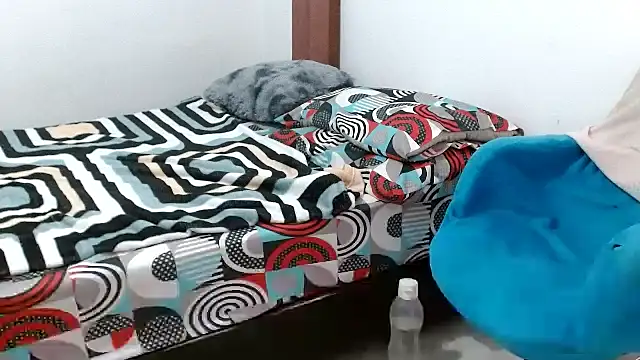 deividcloud36 online show from October 19, 2025, 1:56 pm