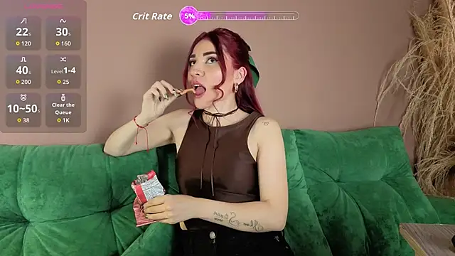 LILA ELLIOT online show from December 17, 2025, 8:04 pm