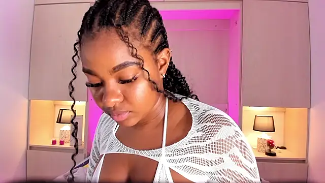 tamaraa smiith online show from January 8, 2025, 2:46 pm