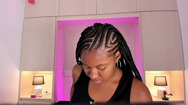 tamaraa smiith online show from January 27, 2025, 11:54 am