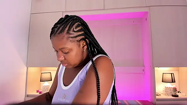 tamaraa smiith online show from January 30, 2025, 11:55 am