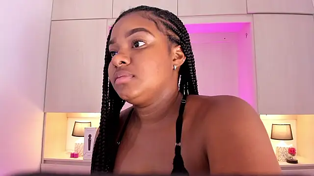 tamaraa smiith online show from February 13, 2025, 2:42 pm