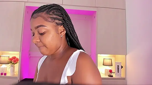 tamaraa smiith online show from February 20, 2025, 3:08 pm