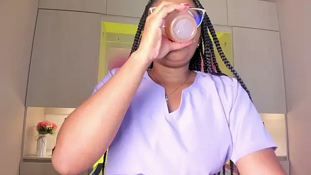 tamaraa smiith online show from January 13, 2026, 7:41 pm