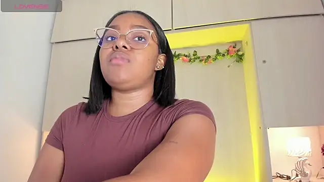 tamaraa smiith online show from April 15, 2026, 7:58 pm