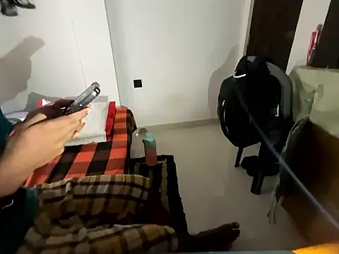 alanjoyoo online show from January 9, 2026, 6:38 am