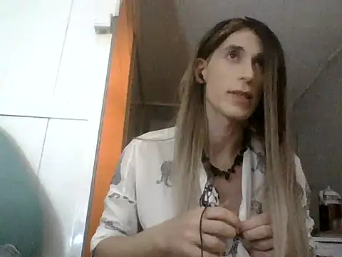 Snapshot of VanillaSeXy chatting on September 10, 2025, 9:26 pm VanillaSeXy online show from September 10, 2025, 9:26 pm