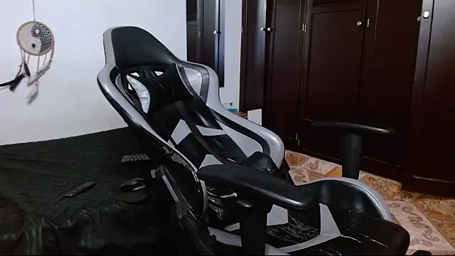 aaron blug online show from January 25, 2025, 2:04 am