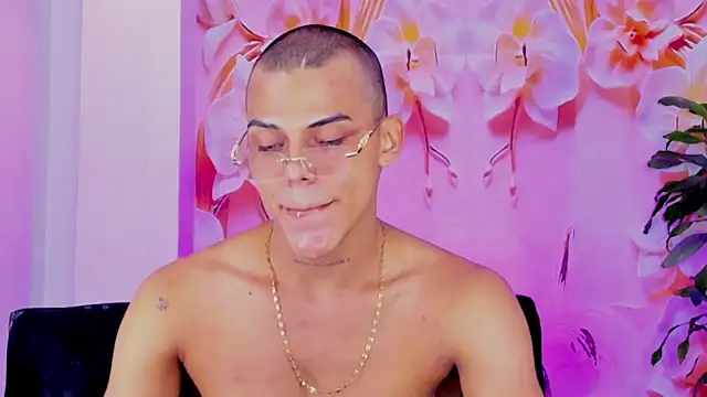 Snapshot of visaelX chatting on January 19, 2025, 5:28 pm visaelX online show from January 19, 2025, 5:28 pm