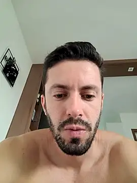 Snapshot of Diegosob8720 chatting on March 17, 2025, 12:35 pm Diegosob8720 online show from March 17, 2025, 12:35 pm