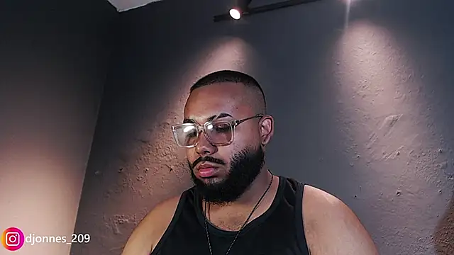 DilanJonnes  online show from March 12, 2026, 6:58 pm