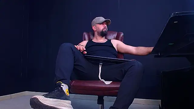 JackEthann online show from October 7, 2025, 5:04 am