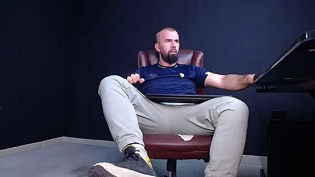 JackEthann online show from November 10, 2025, 6:01 am