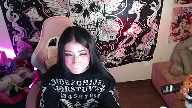 GamerCarrie online show from December 1, 2025, 8:19 am