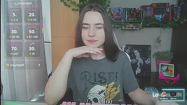 Aurora workerr online show from March 11, 2026, 3:45 am