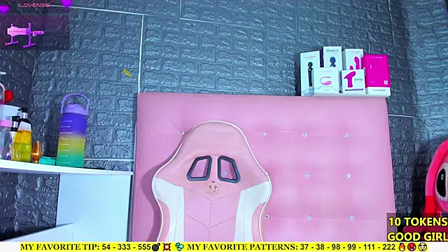 AriannaLewiis online show from September 26, 2025, 7:40 pm