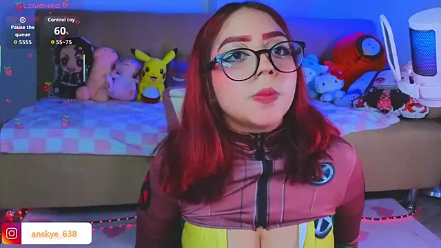 Snapshot of AnngelaSkye chatting on November 5, 2025, 5:51 am AnngelaSkye online show from November 5, 2025, 5:51 am