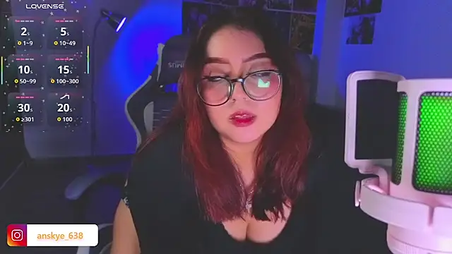 AnngelaSkye online show from June 27, 2026, 7:57 am