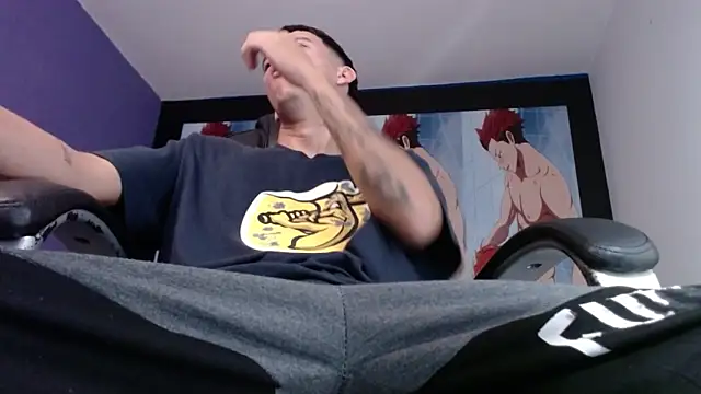 Snapshot of FrannBoy chatting on December 4, 2024, 7:34 pm FrannBoy online show from December 4, 2024, 7:34 pm