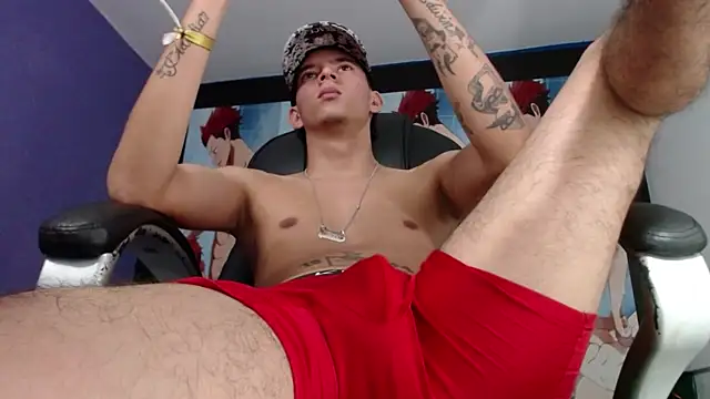 Snapshot of FrannBoy chatting on January 13, 2025, 10:13 pm FrannBoy online show from January 13, 2025, 10:13 pm