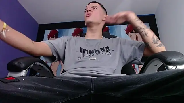 Snapshot of FrannBoy chatting on January 22, 2025, 2:59 am FrannBoy online show from January 22, 2025, 2:59 am